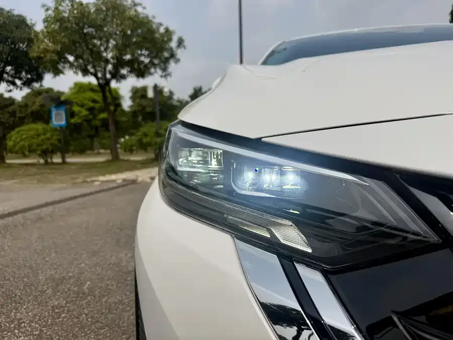 Nissan Sylphy Sylphy 2023 1.6L CVT Enjoy Edition 2023 — миниатюра 2