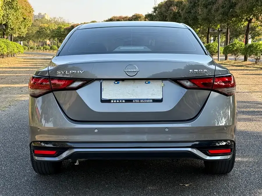 Nissan Sylphy Sylphy 2023 1.6L CVT Enjoy Edition 2024 — миниатюра 4