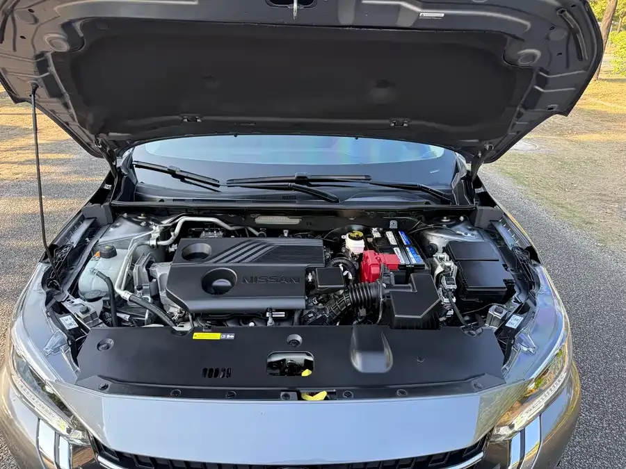 Nissan Sylphy Sylphy 2023 1.6L CVT Enjoy Edition 2024 — миниатюра 5