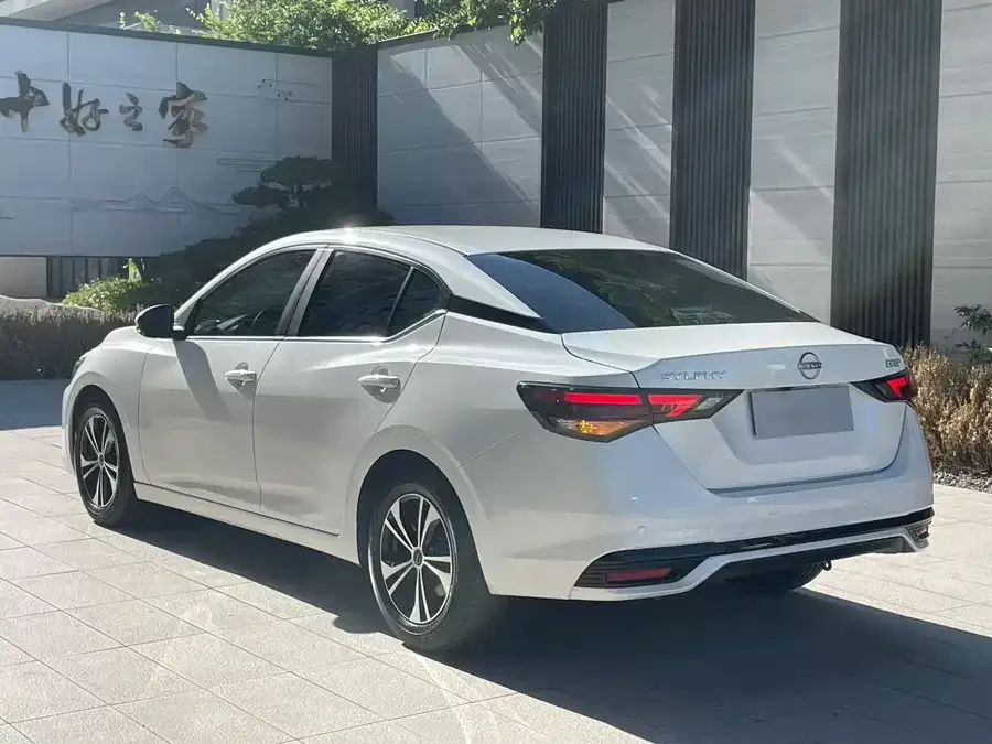 Nissan Sylphy Sylphy 2023 facelift 1.6L CVT Intelligent Driving Edition 2024 — миниатюра 3