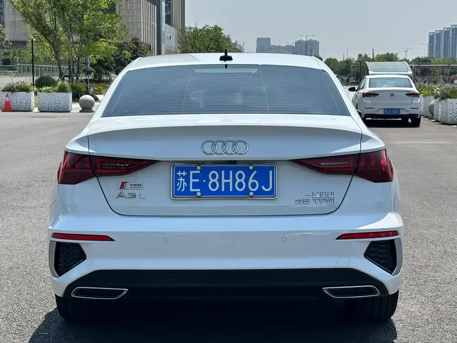 Audi A3 2021 A3L Limousine 35 TFSI Fashion Sports 2022 — миниатюра 2