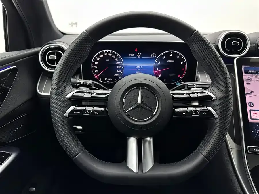 Mercedes-Benz GLC-Class Mercedes-Benz GLC 2023 facelift GLC 300 L 4MATIC dynamic 5-seater 2023 — миниатюра 3