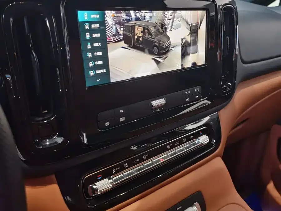 Mercedes-Benz Vito Vito 2024 2.0T Elite Edition 7 Seaters 2025 — миниатюра 2