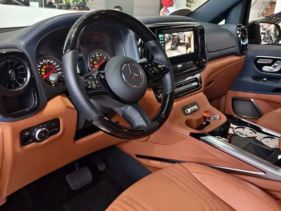 Mercedes-Benz Vito Vito 2024 2.0T Elite Edition 7 Seaters 2025 — миниатюра 4