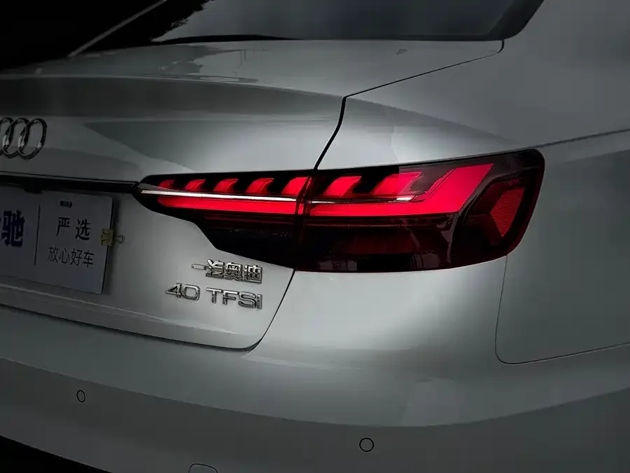 Audi a4 l 2023 40 TFSI luxury and dynamic model 2024 — миниатюра 3