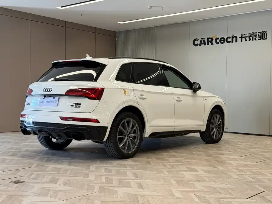 Audi Q5L 2022 facelift 45T luxury and dynamic model 2022 — миниатюра 2