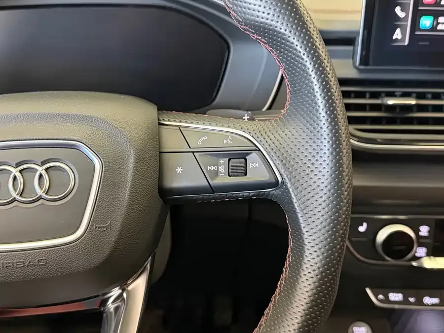 Audi Q5L 2022 facelift 45T luxury and dynamic model 2022 — миниатюра 4