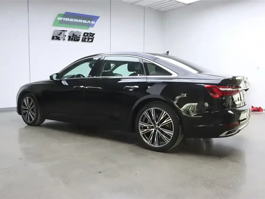 Audi A6L 2023 45 TFSI Premium Edition 2023 — миниатюра 2