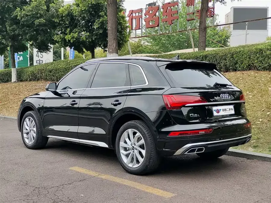 Audi Q5L 2022 facelift 40T luxury and dynamic model 2023 — миниатюра 4