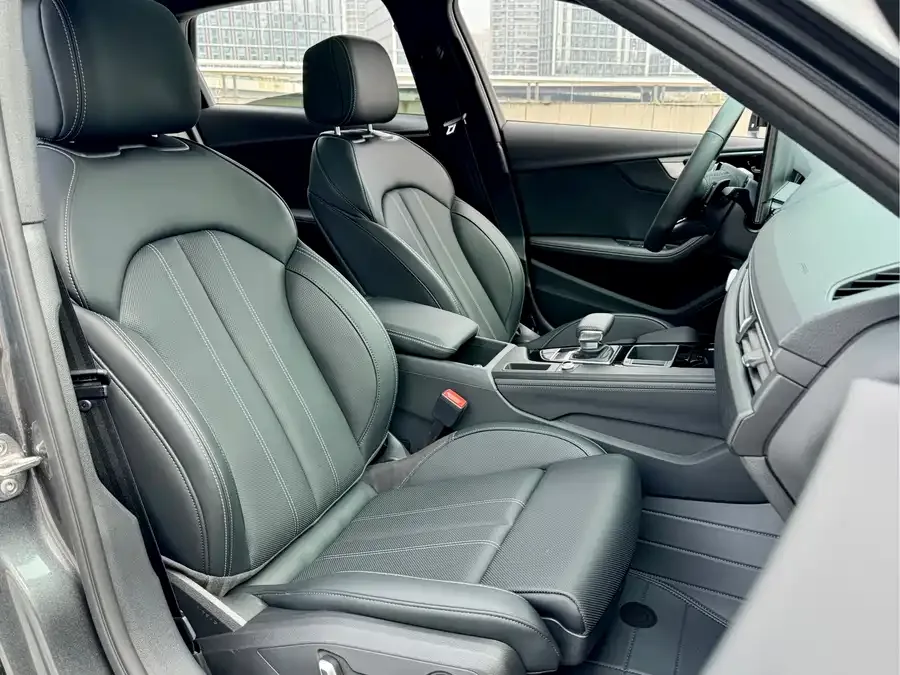 Audi a4 l 2024 40 TFSI luxury and dynamic model 2025 — миниатюра 5
