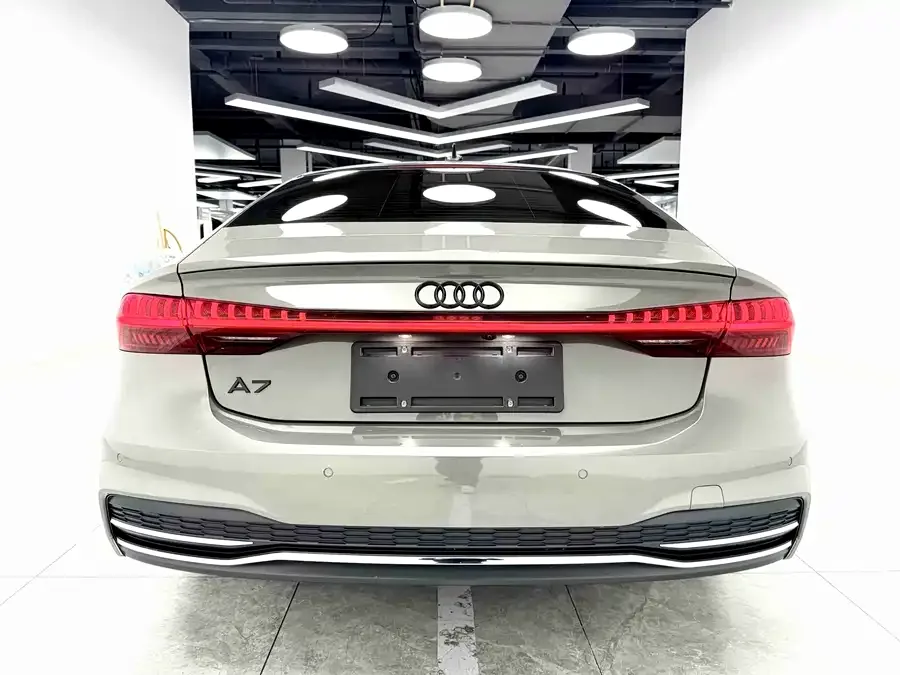 Audi A7 2023 45 TFSI Premium Edition 2024 — миниатюра 2