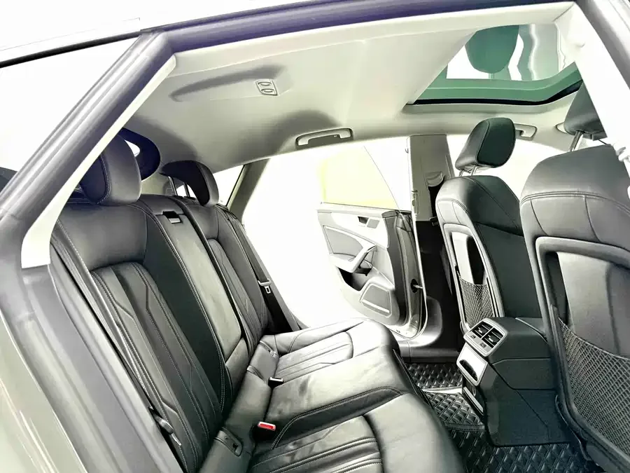 Audi A7 2023 45 TFSI Premium Edition 2024 — миниатюра 3