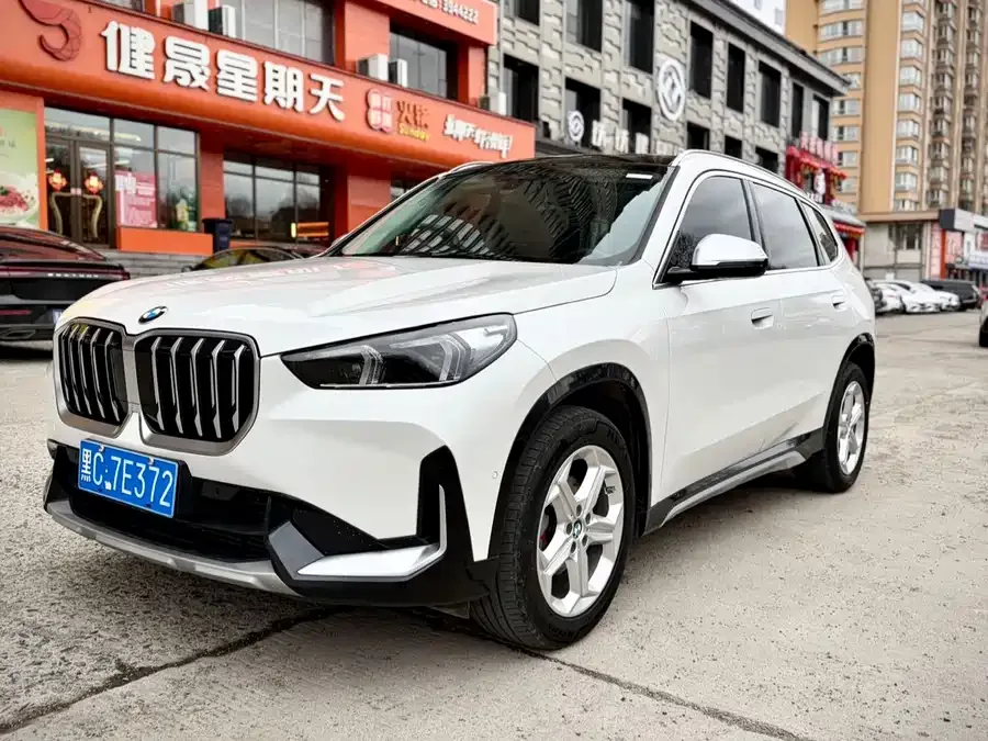 BMW X1 2023 sDrive20Li X Design Package 2023 — фото 1, купить с доставкой в Москву