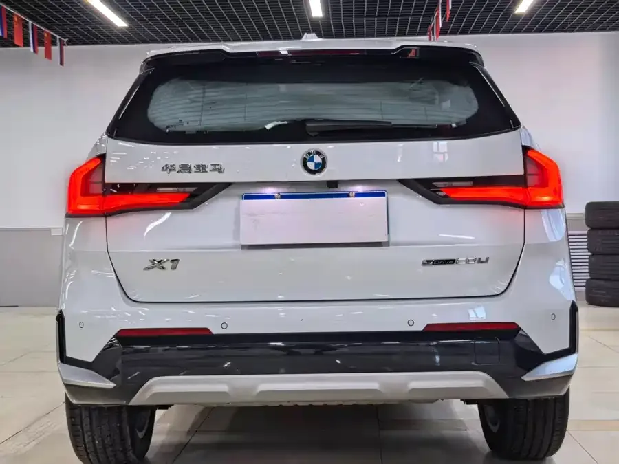 BMW X1 2023 sDrive20Li X Design Package 2023 — миниатюра 5