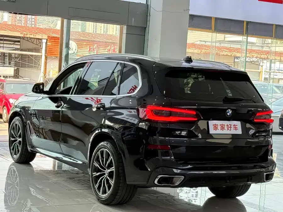 BMW X5 2022 facelift xDrive 30Li Exclusive M Sport Package 2023 — миниатюра 5