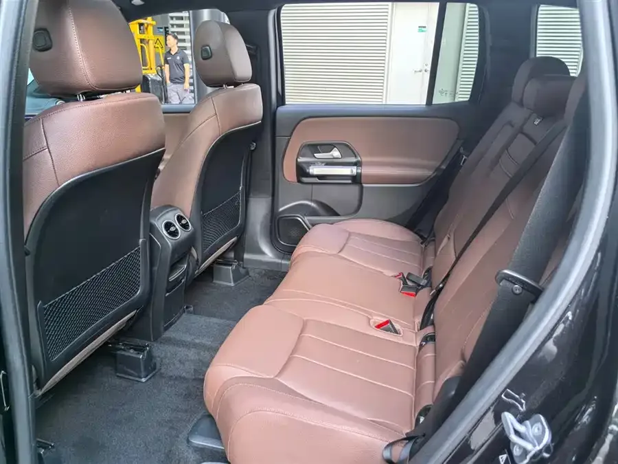 Mercedes-Benz GLB-Class Mercedes-Benz GLB 2024 GLB 200 Dynamic 2024 — миниатюра 4
