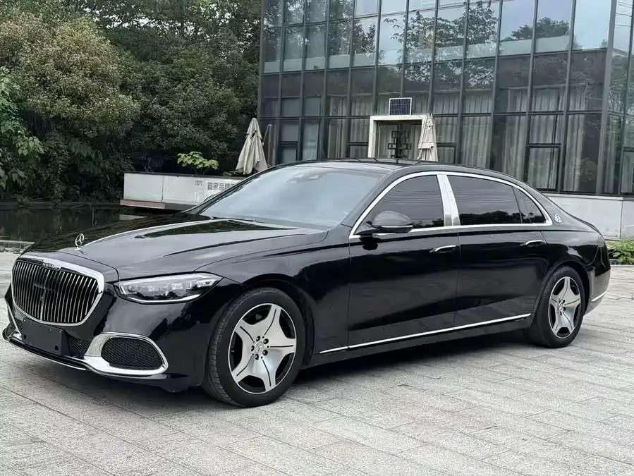 Mercedes-Benz Maybach S-Class 2025