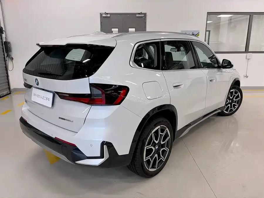 BMW X1 2025 sDrive25Li X Design Package 2025 — миниатюра 2