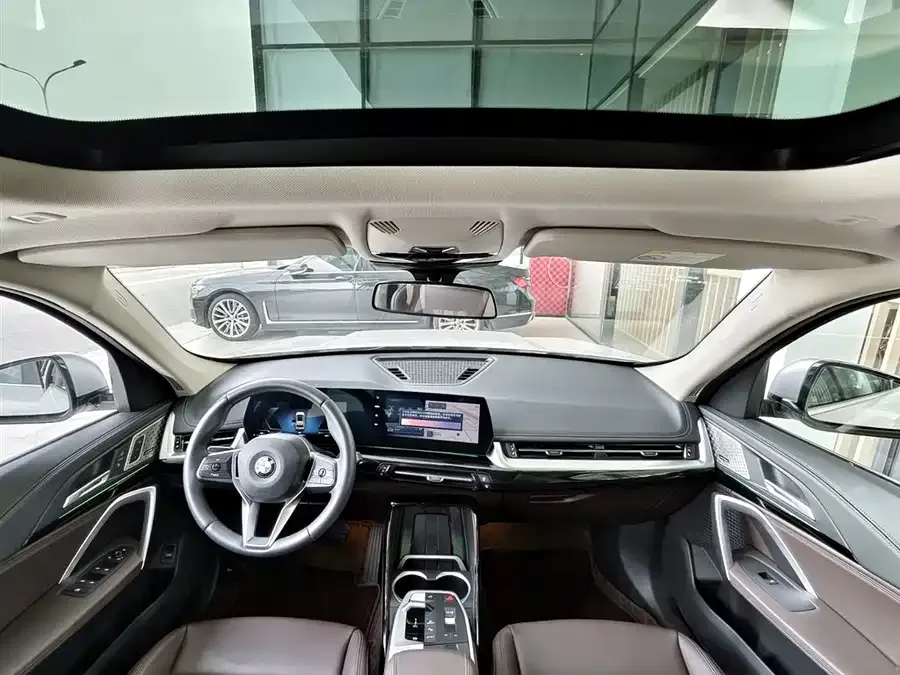 BMW X1 2025 sDrive25Li X Design Package 2025 — миниатюра 4