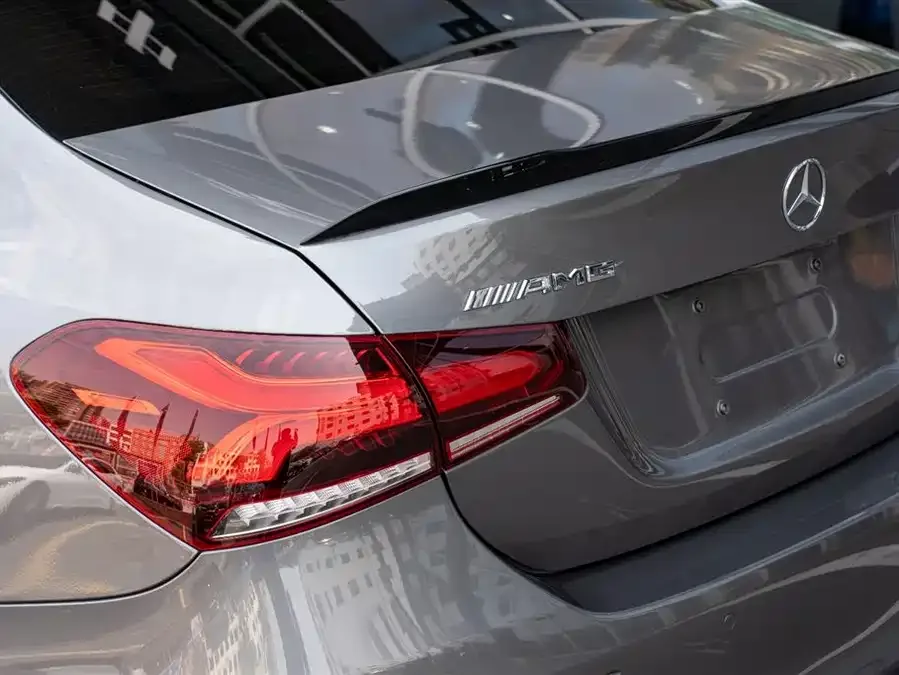 Mercedes-Benz A-Class AMG Mercedes-Benz A-Class AMG 2022 AMG A 35 L 4MATIC 2022 — миниатюра 3