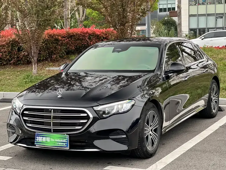 Mercedes-Benz E-Class 2024