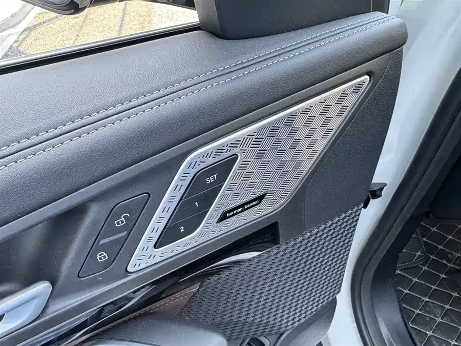 BMW X1 2025 sDrive25Li X Design Package 2025 — миниатюра 3