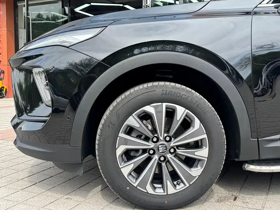 Buick Envision Plus Envision Plus 2025 Envision Plus 28T 2WD Platinum Edition 2025 — миниатюра 2