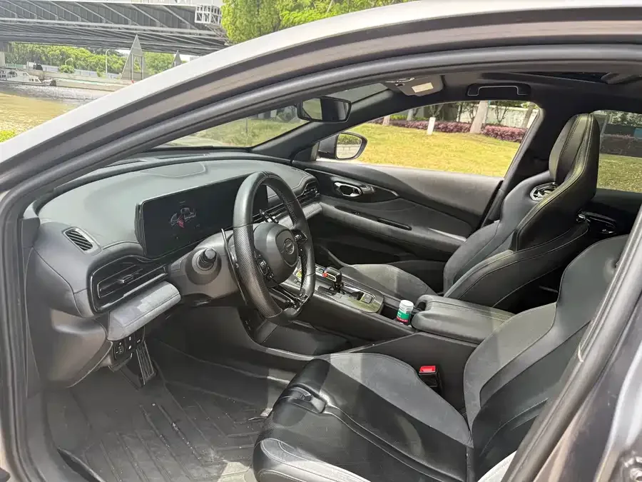 GAC Trumpchi Shadow Leopard Shadow Leopard 2023 400T Automatic R PRO 2023 — миниатюра 5