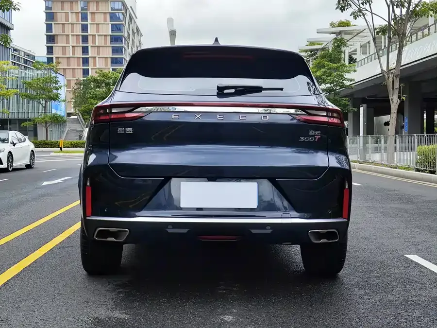Exeed TXL Xingtu Lingyun 2024 300T 2WD Star Edition 2023 — миниатюра 2