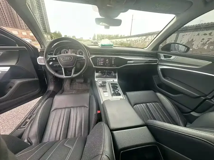 Audi A6L 2025 40 TFSI Luxury Dynamic Edition 2024 — миниатюра 2