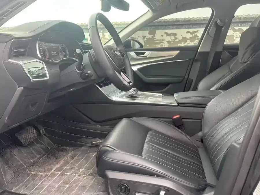 Audi A6L 2025 40 TFSI Luxury Dynamic Edition 2024 — миниатюра 4