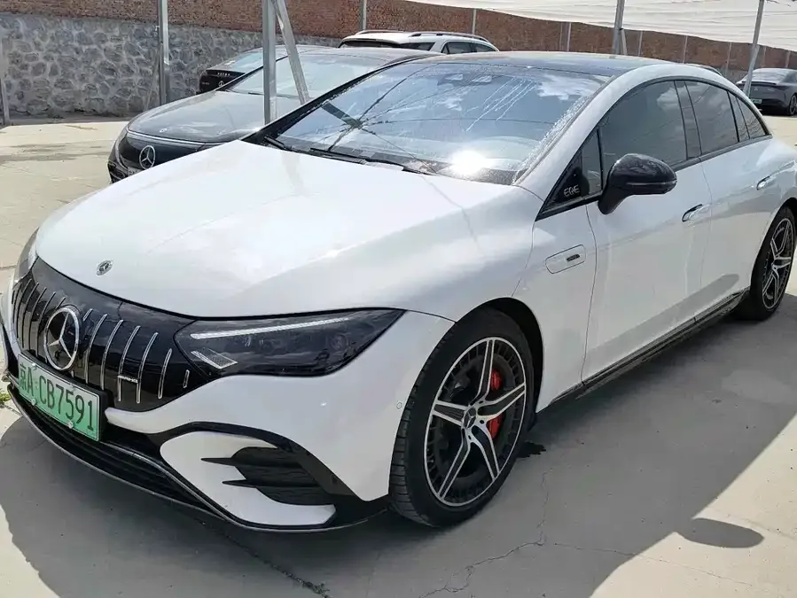 Mercedes-Benz EQE SUV AMG 2024