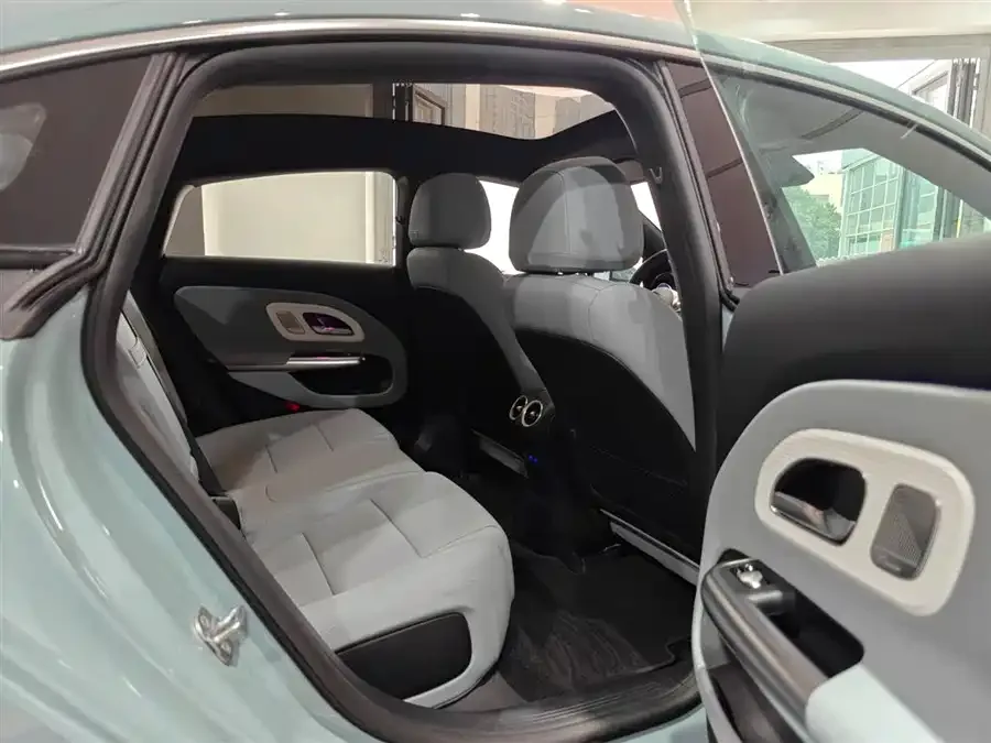 Mercedes-Benz CLA New Energy Mercedes-Benz CLA PHEV 2025 300L Extended Range Intelligent Edition 2025 — миниатюра 4