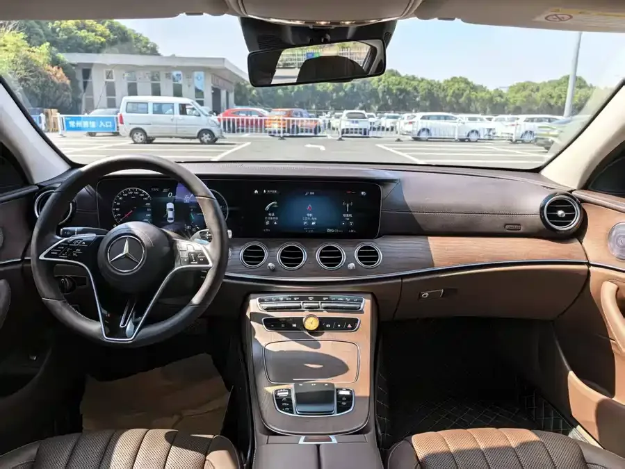 Mercedes-Benz E-Class Mercedes-Benz E-Class 2022 E 300 L Premium Edition 2022 — миниатюра 3