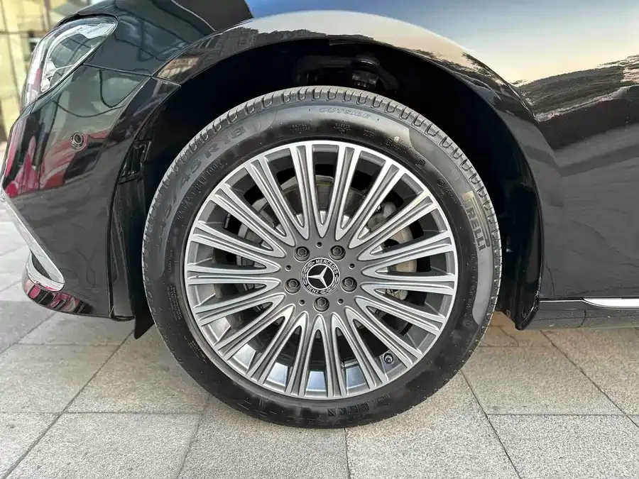 Mercedes-Benz E-Class Mercedes-Benz E-Class 2022 E 300 L Luxury Edition 2022 — миниатюра 3