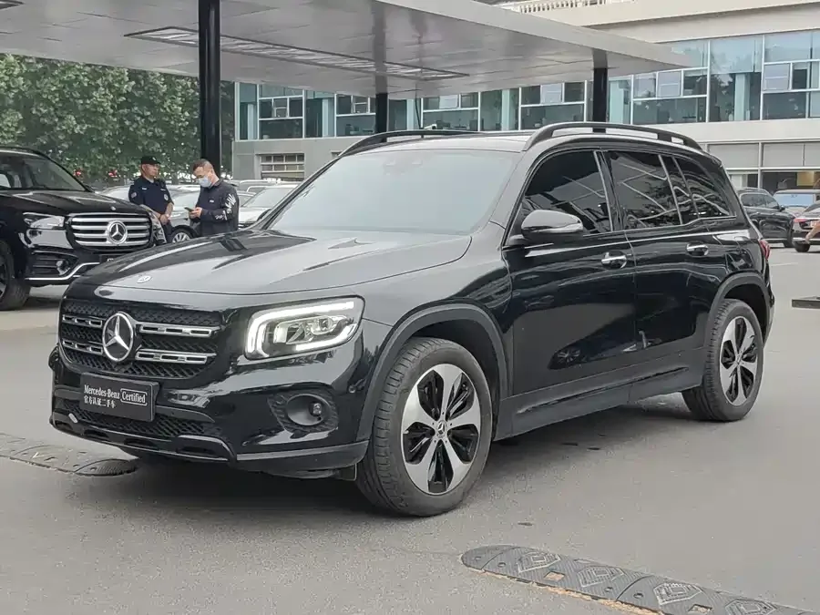 Mercedes-Benz GLB-Class 2023