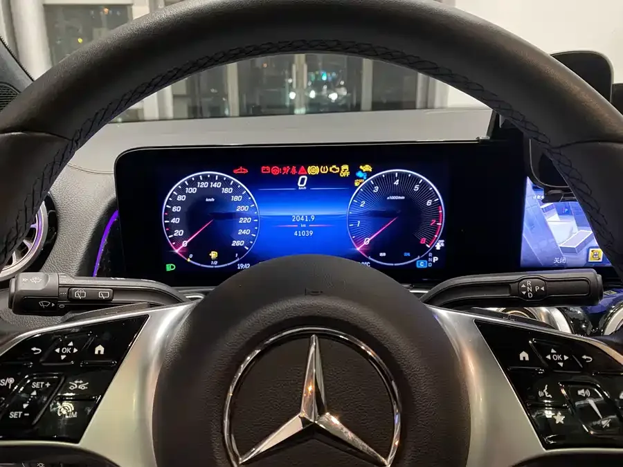 Mercedes-Benz GLB-Class Mercedes-Benz GLB 2024 facelift GLB 220 Dynamic 2024 — миниатюра 5