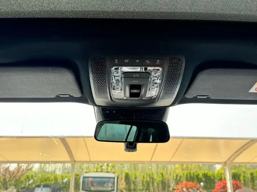 Mercedes-Benz GLB-Class Mercedes-Benz GLB 2024 facelift GLB 220 Dynamic 2025 — миниатюра 5