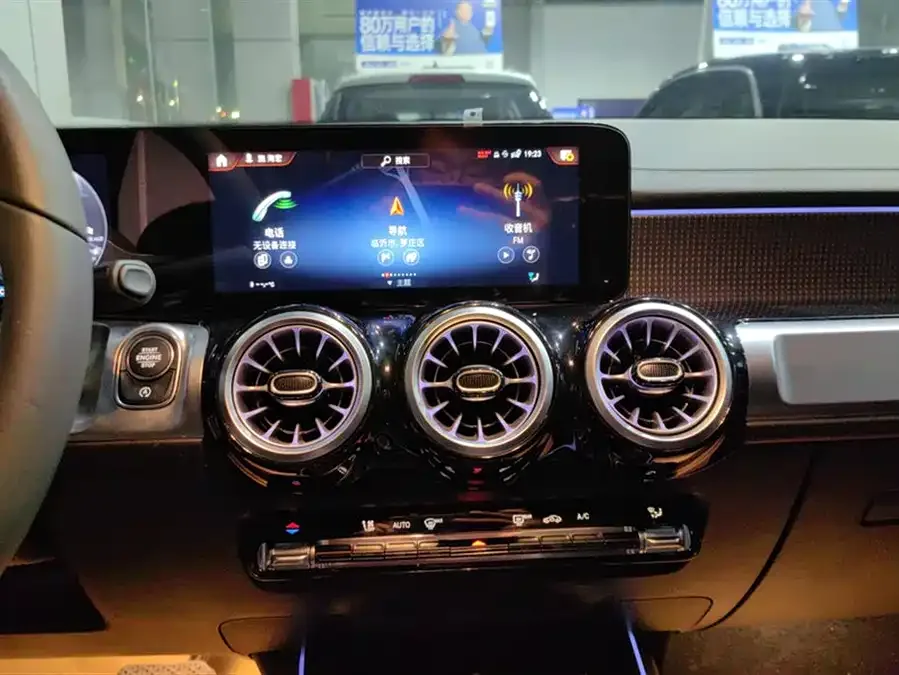 Mercedes-Benz GLB-Class Mercedes-Benz GLB 2022 GLB 220 Fashion Edition 2022 — миниатюра 4
