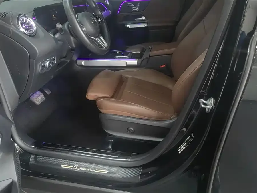 Mercedes-Benz GLB-Class Mercedes-Benz GLB 2023 GLB 220 4MATIC 2022 — миниатюра 3