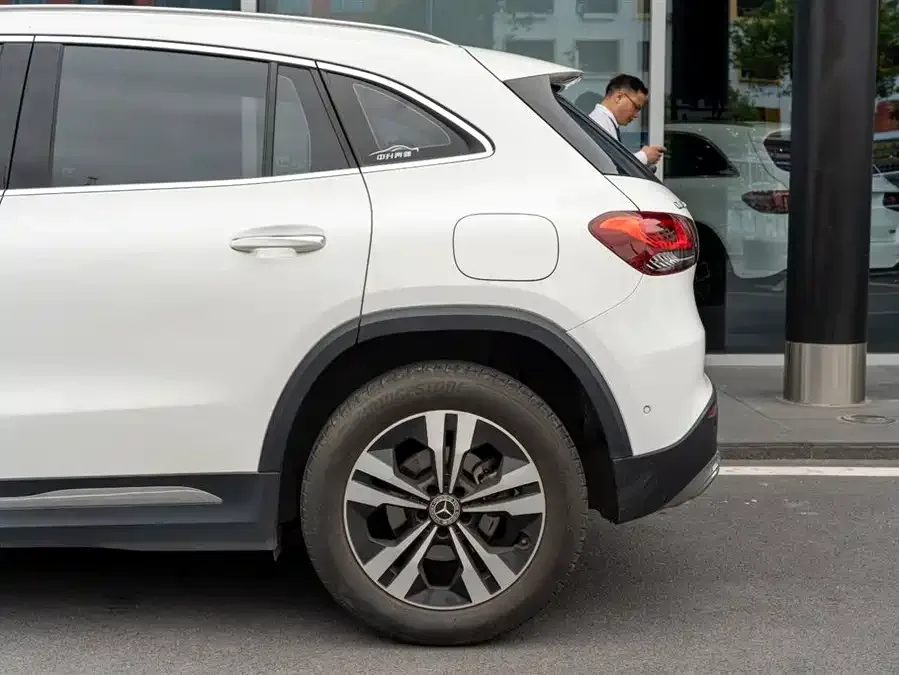 Mercedes-Benz GLA Mercedes-Benz GLA 2022 GLA 200 2022 — миниатюра 2