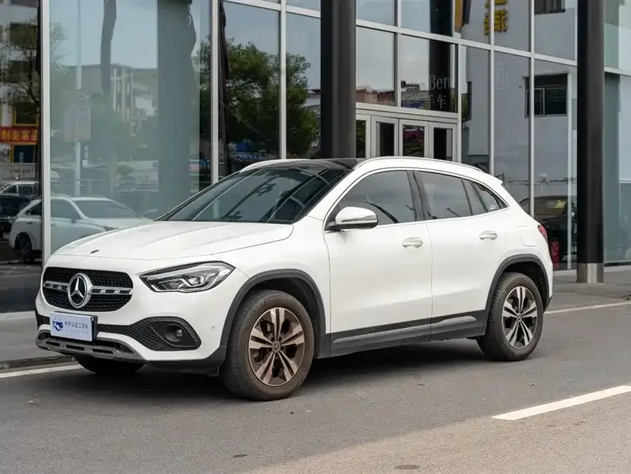 Mercedes-Benz GLA Mercedes-Benz GLA 2022 GLA 200 2022 — фото 1, купить с доставкой в Москву