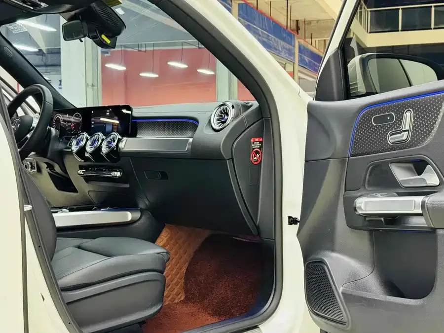 Mercedes-Benz GLB-Class Mercedes-Benz GLB 2024 GLB 200 Fashion Model 2023 — миниатюра 4