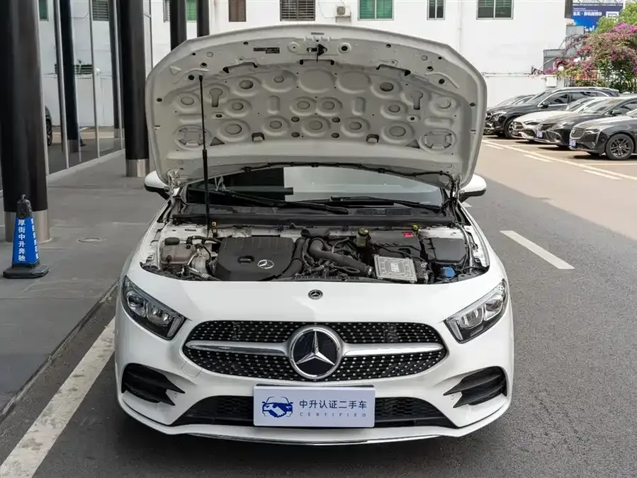 Mercedes-Benz Class A Mercedes-Benz A-Class 2023 A 200 L Fashion Edition 2023 — миниатюра 3