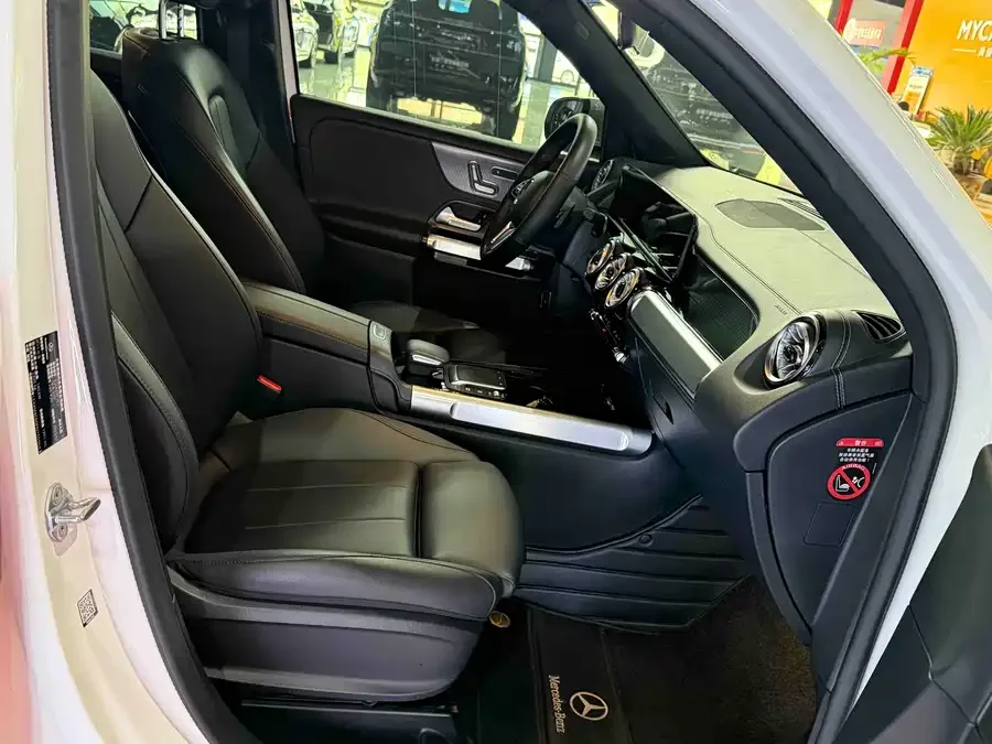 Mercedes-Benz GLB-Class Mercedes-Benz GLB 2023 GLB 220 Fashion Edition 2023 — миниатюра 5