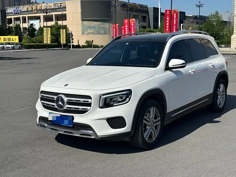 Mercedes-Benz GLB-Class 2023