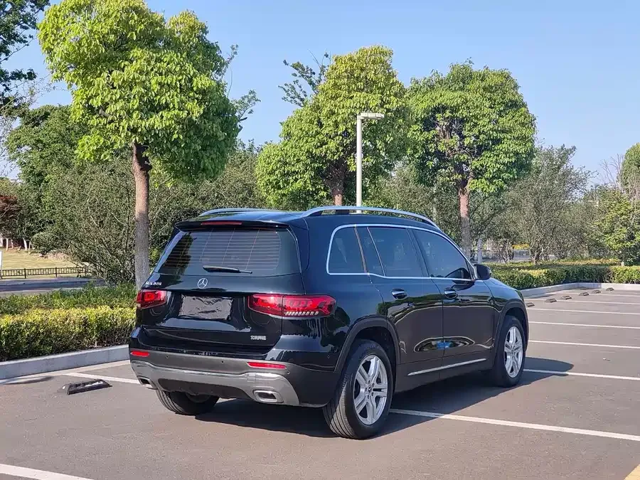 Mercedes-Benz GLB-Class Mercedes-Benz GLB 2023 GLB 220 Dynamic 2023 — миниатюра 4