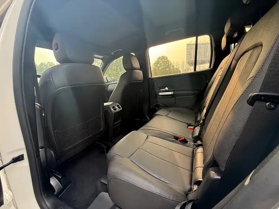 Mercedes-Benz GLB-Class Mercedes-Benz GLB 2023 GLB 200 Dynamic 2023 — миниатюра 2