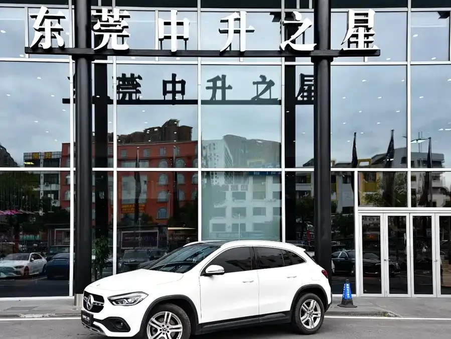 Mercedes-Benz GLA Mercedes-Benz GLA 2023 facelift GLA 200 2024 — фото 1, купить с доставкой в Москву