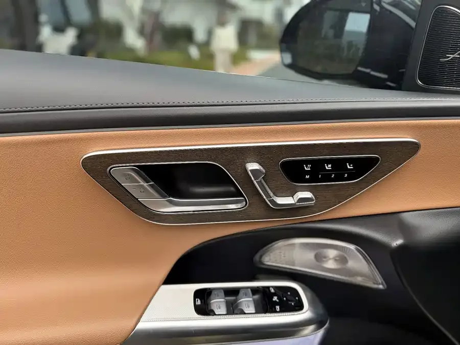Mercedes-Benz E-Class Mercedes-Benz E-Class 2024 E 300 L Luxury Edition 2024 — миниатюра 2